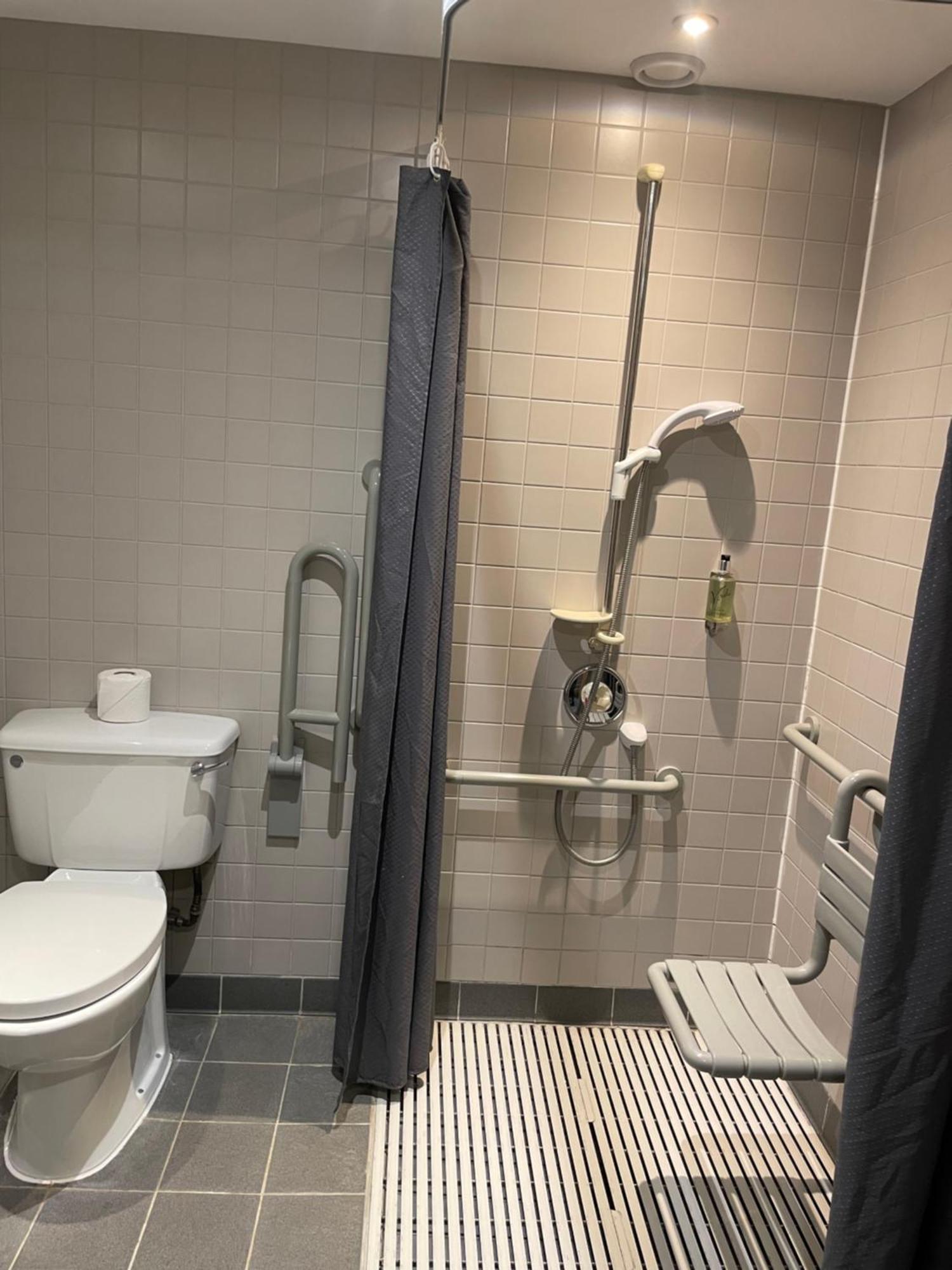 Hotel Cathedral 4*