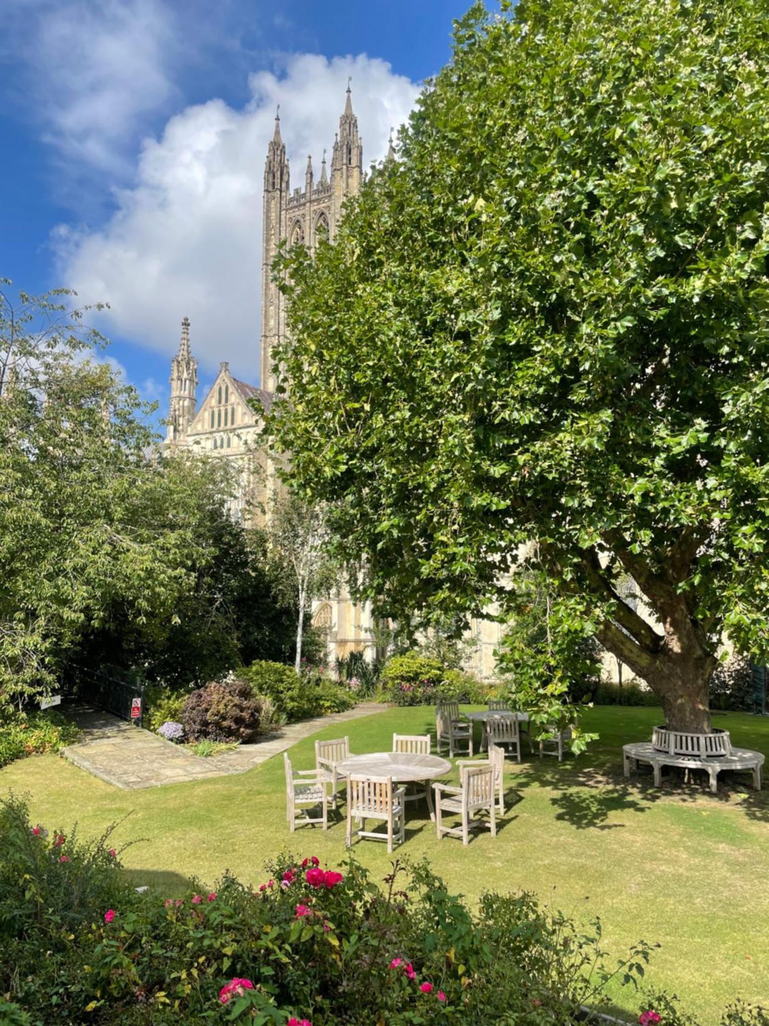 Cathedral 4*