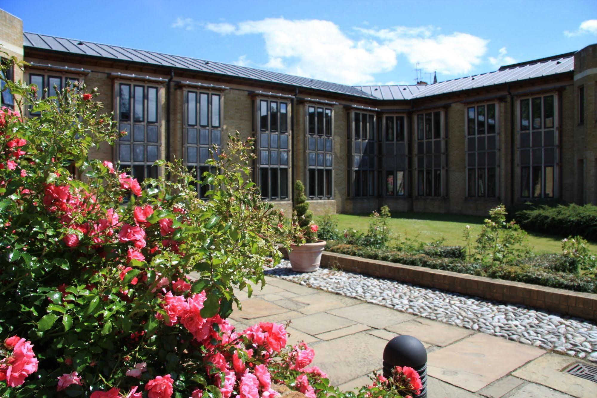 Cathedral Hotel